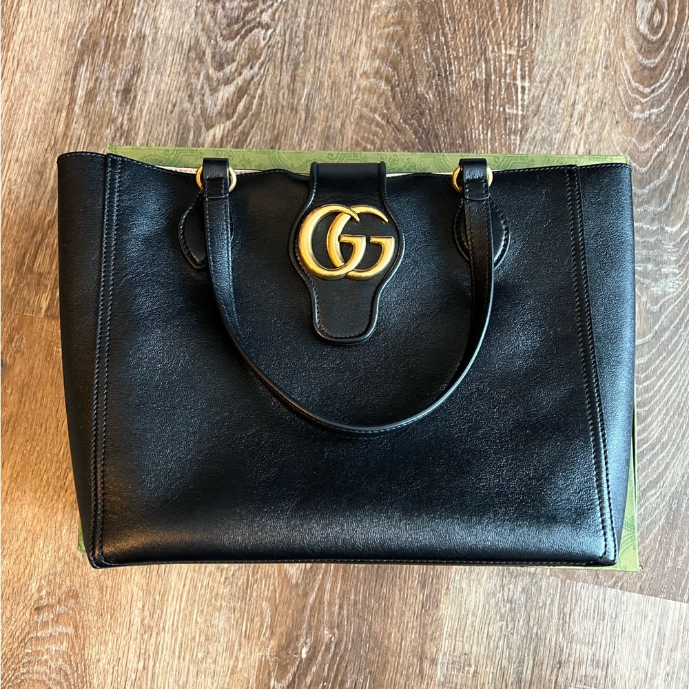 Gucci Dahlia Marmont Black Shoulder Bag